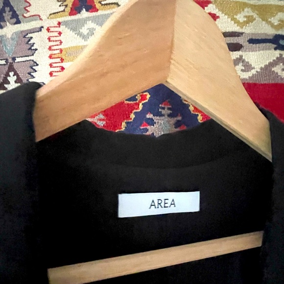 Blazer - Picture 2 of 4